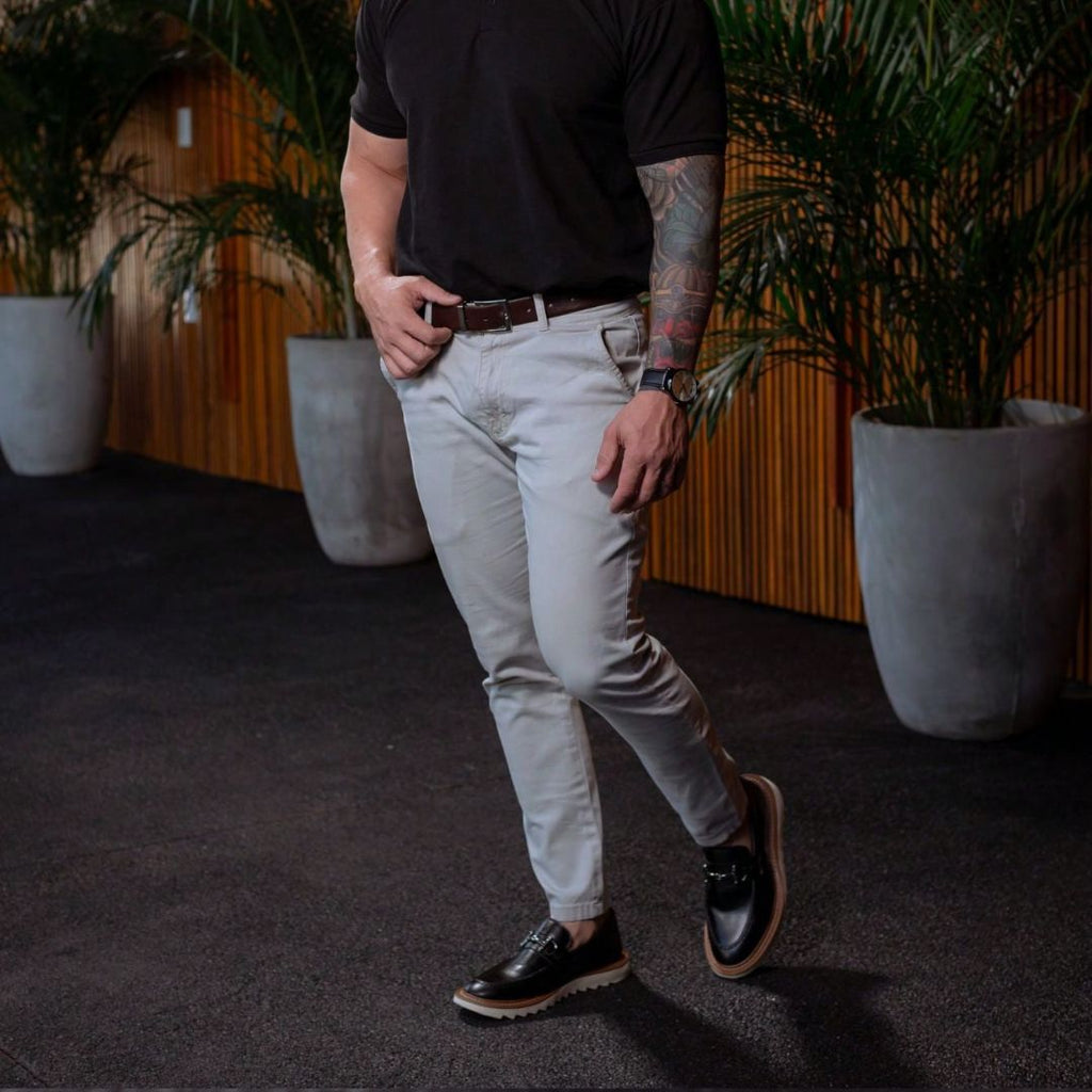 Mocasines elegantes negros con suela de tractor para hombre 