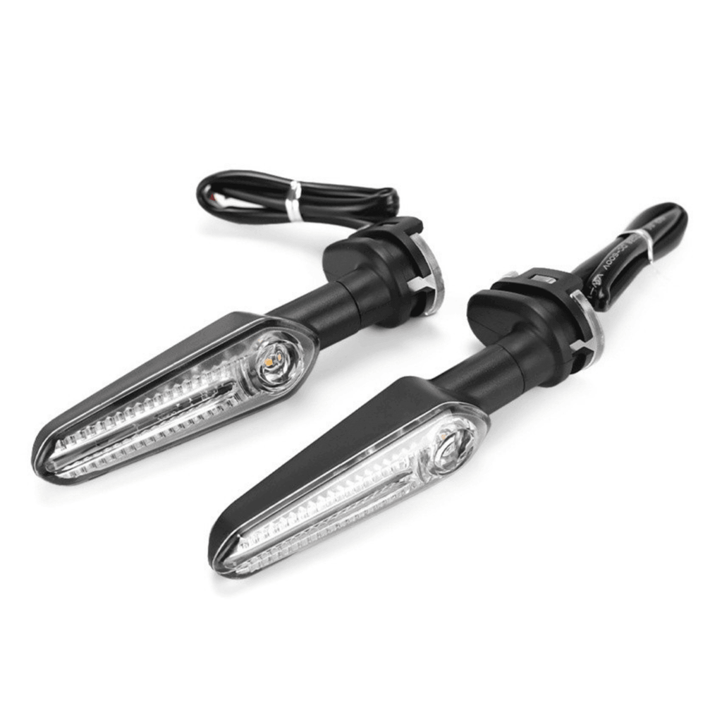 Kit de accesorios - Portamatrículas + Intermitente LED (Extra: Intermitente incorporado)