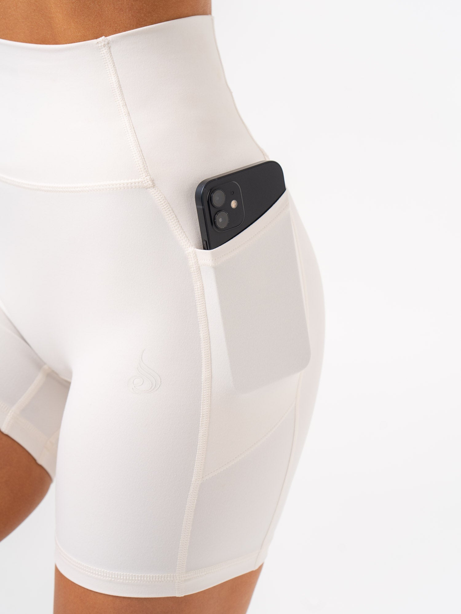 Pantalones cortos FlowPocket